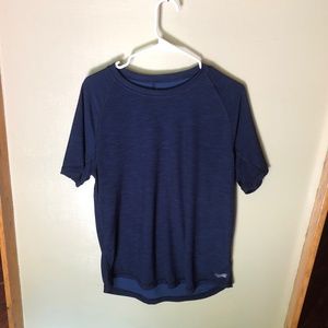 AE Active-fit t-shirt